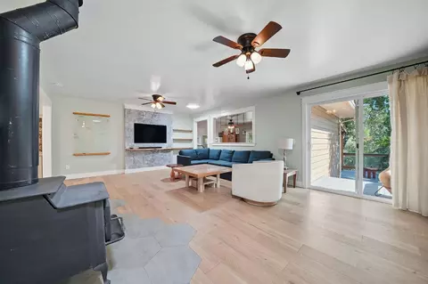 Living - 2988 Spring Hill Dr, San Andreas, CA 95249 photo 4 of 5