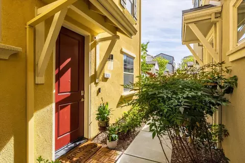 420 Lug Ln #47A, Sacramento, CA 95818