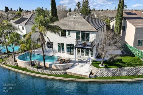 2712 Hinton Cir, Elk Grove, CA 95758