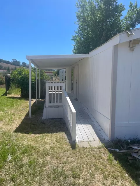 992 Iroquois Cir, Copperopolis, CA 95228