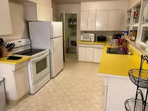 Kitchen - 739 E Oberlin Rd, Yreka, CA 96097 photo 1 of 1