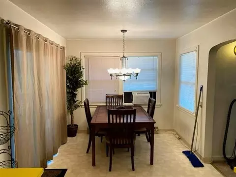 Dining - 739 E Oberlin Rd, Yreka, CA 96097 photo 2 of 2