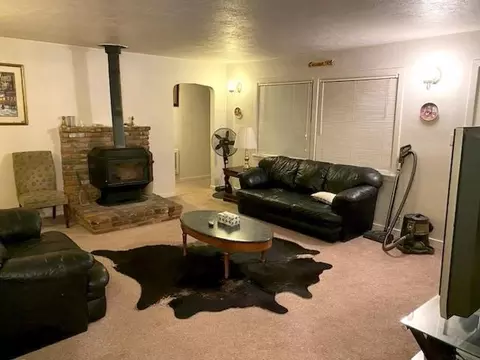 Living - 739 E Oberlin Rd, Yreka, CA 96097 photo 2 of 2