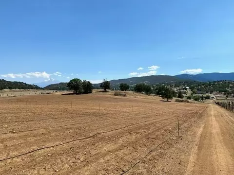 739 E Oberlin Rd, Yreka, CA 96097