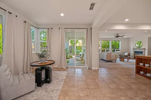 Entry Way - 4715 Salem Way, Carmichael, CA 95608 photo 9 of 12