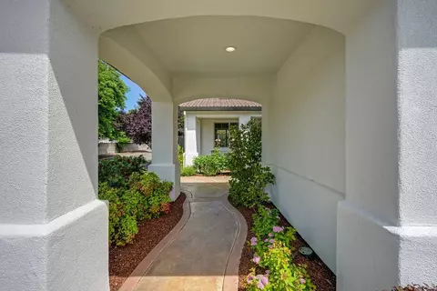 Entry Way - 4715 Salem Way, Carmichael, CA 95608 photo 1 of 12