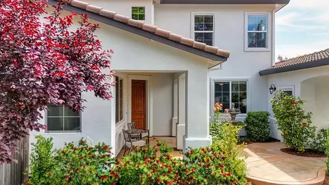 Exterior - 4715 Salem Way, Carmichael, CA 95608 photo 4 of 16