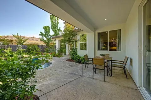 Exterior - 4715 Salem Way, Carmichael, CA 95608 photo 8 of 16