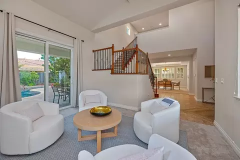 Living - 4715 Salem Way, Carmichael, CA 95608 photo 3 of 8
