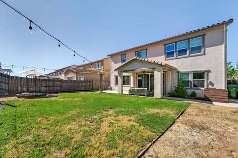 Exterior - 3253 Gopher Ridge Dr, Folsom, CA 95630 photo 7 of 10