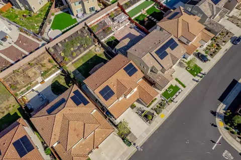 View/Area - 3253 Gopher Ridge Dr, Folsom, CA 95630 photo 6 of 22