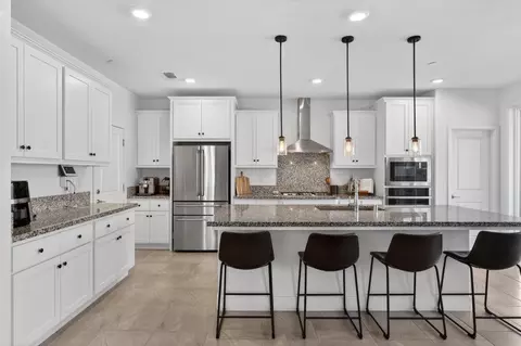 Kitchen - 3253 Gopher Ridge Dr, Folsom, CA 95630 photo 2 of 5