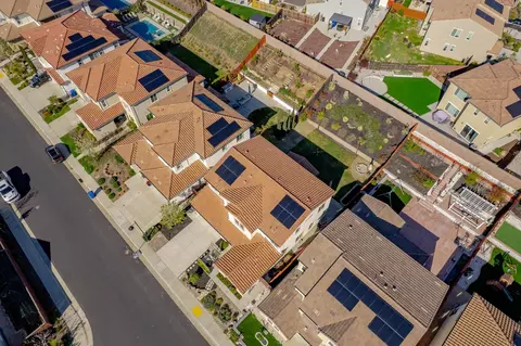 View/Area - 3253 Gopher Ridge Dr, Folsom, CA 95630 photo 1 of 22