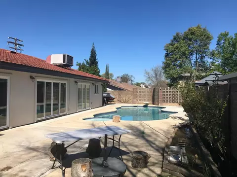 Exterior - 4448 Hackberry Ln, Carmichael, CA 95608 photo 2 of 6
