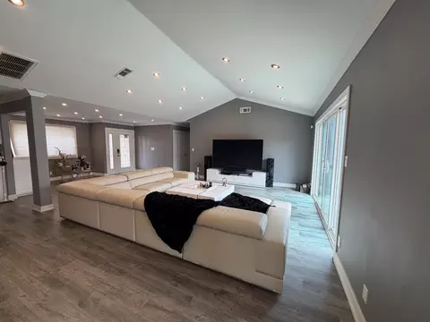 Living - 4448 Hackberry Ln, Carmichael, CA 95608 photo 11 of 11