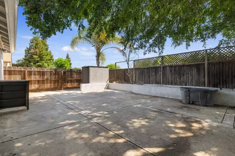 Exterior - 1904 St Peters St, Modesto, CA 95355 photo 7 of 7