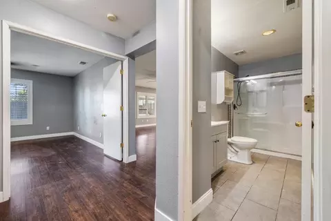 Entry Way - 1904 St Peters St, Modesto, CA 95355 photo 7 of 11
