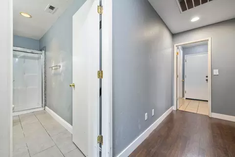 Entry Way - 1904 St Peters St, Modesto, CA 95355 photo 6 of 11