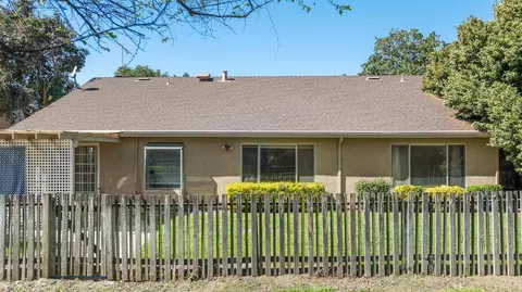 Exterior - 1460 Ridgecrest Dr, Manteca, CA 95336 photo 11 of 17