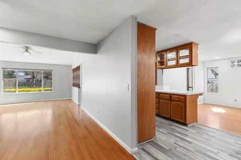 Living - 1460 Ridgecrest Dr, Manteca, CA 95336 photo 4 of 15