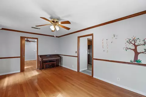 Living - 1460 Ridgecrest Dr, Manteca, CA 95336 photo 14 of 15