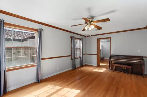 Living - 1460 Ridgecrest Dr, Manteca, CA 95336 photo 13 of 15