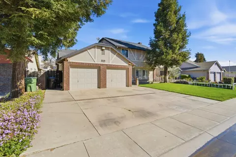 Exterior - 749 Nancy Dr, Ripon, CA 95366 photo 2 of 11