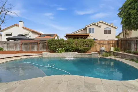 Exterior - 749 Nancy Dr, Ripon, CA 95366 photo 9 of 11