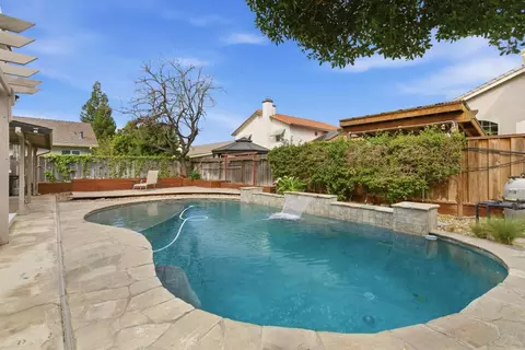 Exterior - 749 Nancy Dr, Ripon, CA 95366 photo 7 of 11