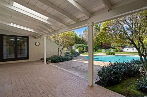 1574 Barnett Cir, Carmichael, CA 95608 photo 32