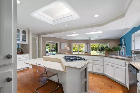 1574 Barnett Cir, Carmichael, CA 95608 photo 16
