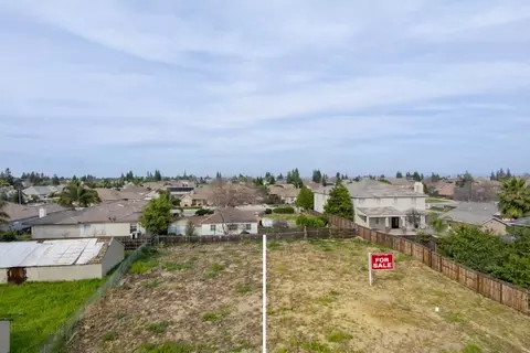 163 Franklin Ave, Ripon, CA 95366