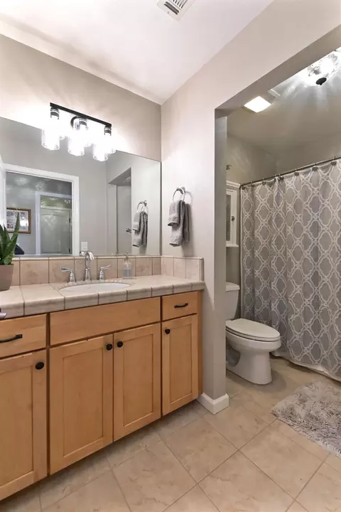 Bath - 105 Fieldstone Dr, Murphys, CA 95247 photo 10 of 10