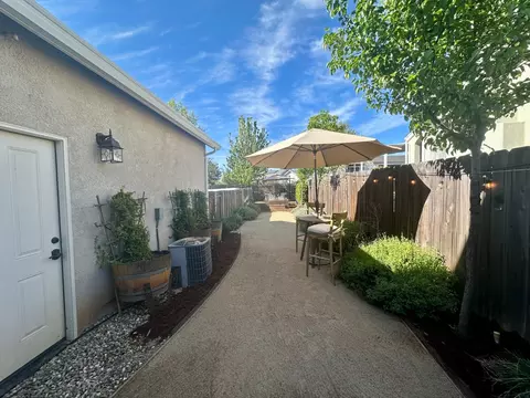 Exterior - 105 Fieldstone Dr, Murphys, CA 95247 photo 4 of 13