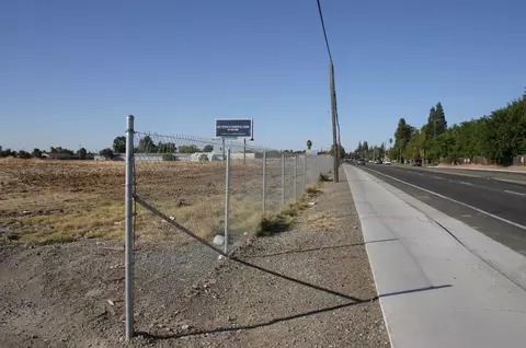 7235 Watt Ave, North Highlands, CA 95660