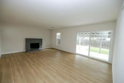 Living - 408 Ryan Ave, Modesto, CA 95350 photo 3 of 8