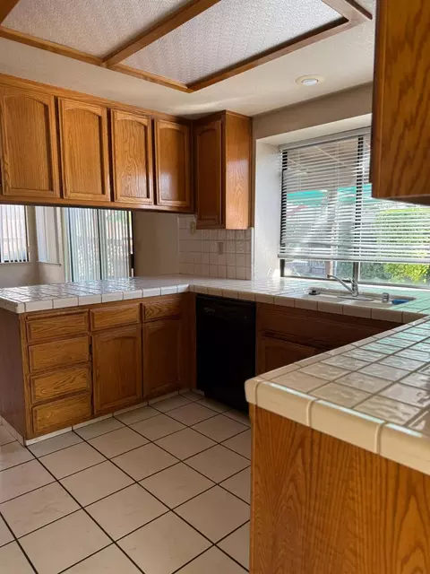 Kitchen - 2056 Elwin Way, Modesto, CA 95350 photo 1 of 5