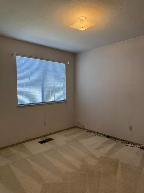 Bedroom - 2056 Elwin Way, Modesto, CA 95350 photo 4 of 5