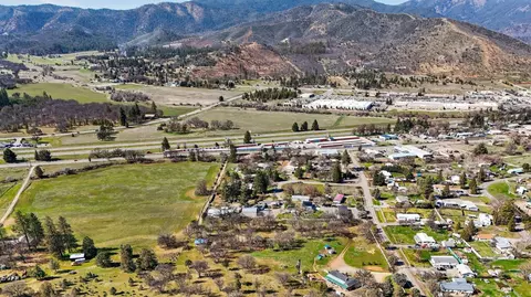 332 Arroyo Dr, Yreka, CA 96097 photo 45