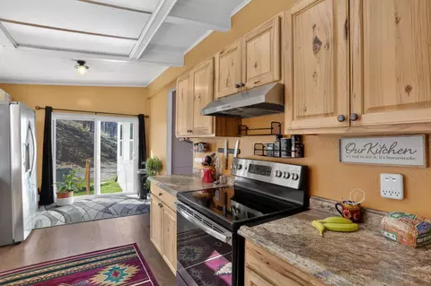 332 Arroyo Dr, Yreka, CA 96097 photo 9