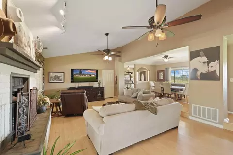 Living - 236 Creekview Ln, Wallace, CA 95254 photo 3 of 3