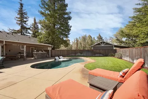 Exterior - 236 Creekview Ln, Wallace, CA 95254 photo 10 of 16