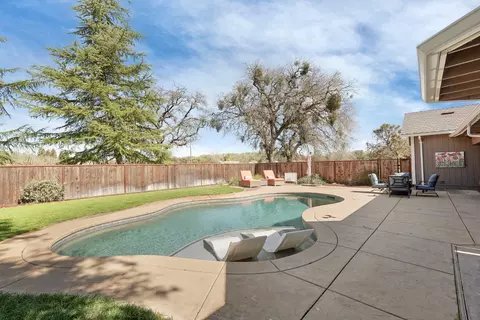 Exterior - 236 Creekview Ln, Wallace, CA 95254 photo 7 of 16