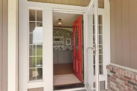 Entry Way - 236 Creekview Ln, Wallace, CA 95254 photo 1 of 1