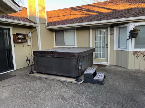 Exterior - 3808 Cayman Ct, Antelope, CA 95843 photo 6 of 7