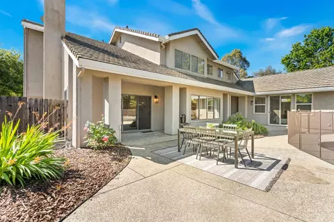 Exterior - 819 Falcon Ave, Davis, CA 95616 photo 10 of 14