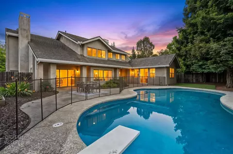 Exterior - 819 Falcon Ave, Davis, CA 95616 photo 9 of 14