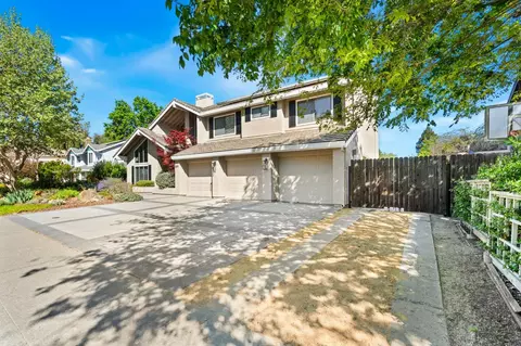 Exterior - 819 Falcon Ave, Davis, CA 95616 photo 4 of 14