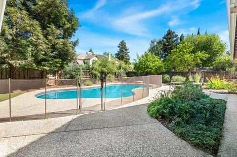Exterior - 819 Falcon Ave, Davis, CA 95616 photo 12 of 14