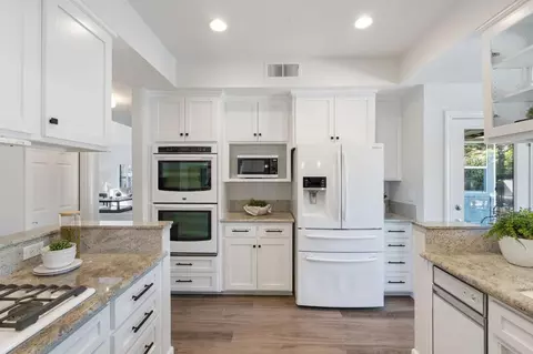 Kitchen - 819 Falcon Ave, Davis, CA 95616 photo 4 of 4